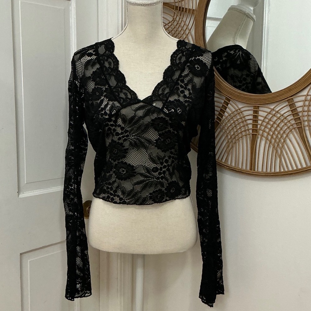 Black Lace Sheer Top XXL Bell Sleeve Goth Y2K Whimsigoth Fairy Grunge Runs Small